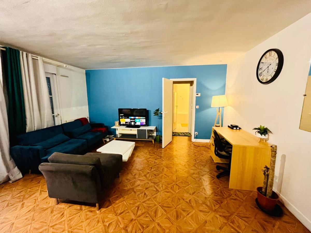 דירות סנליס Stylish Unit In The Center Of Senlis מראה חיצוני תמונה